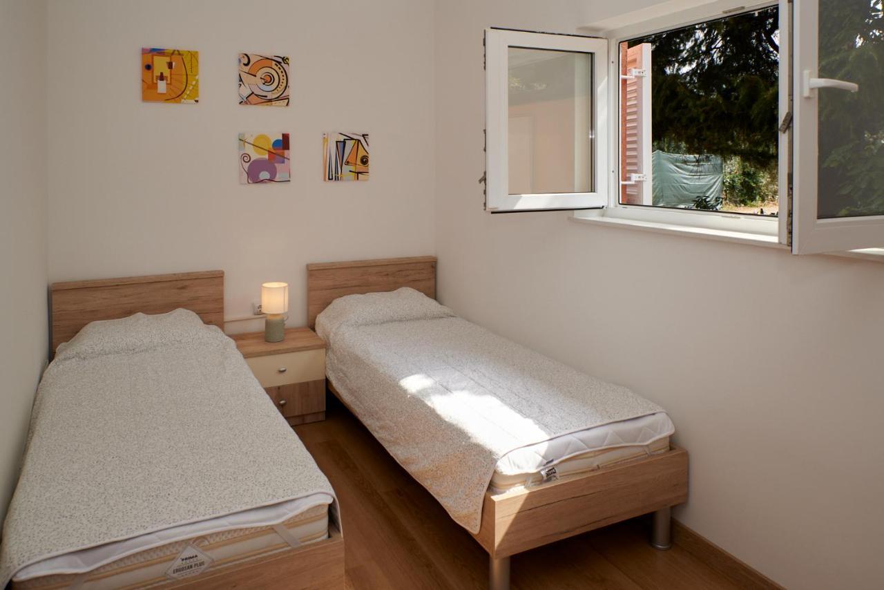 Cittanova Boutique Apartment Con Piscina Novigrad Istria Eksteriør billede