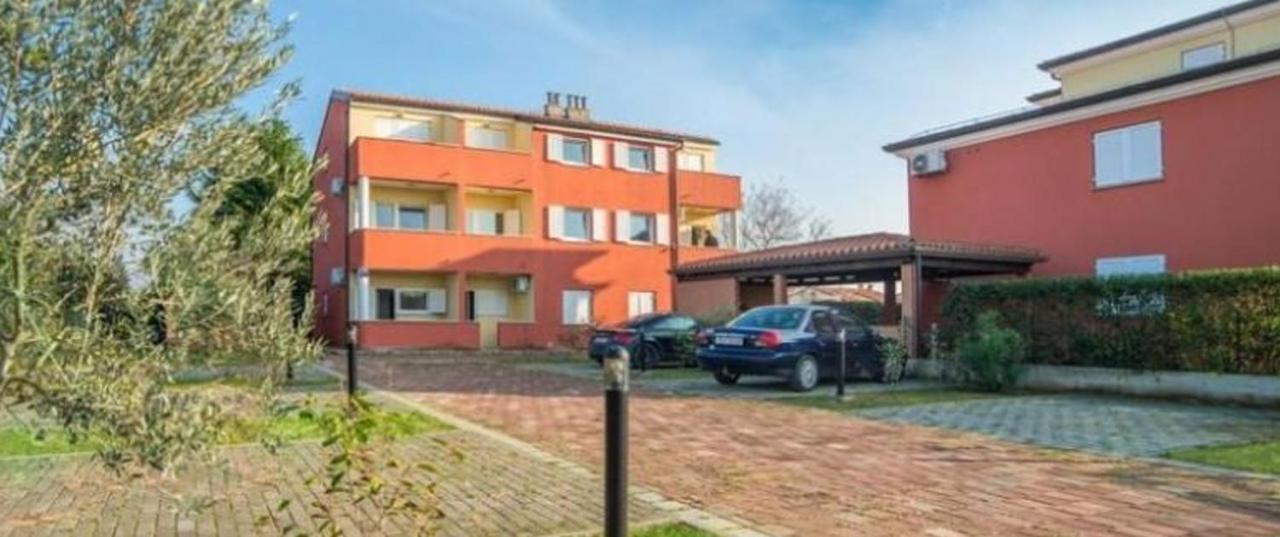 Cittanova Boutique Apartment Con Piscina Novigrad Istria Eksteriør billede
