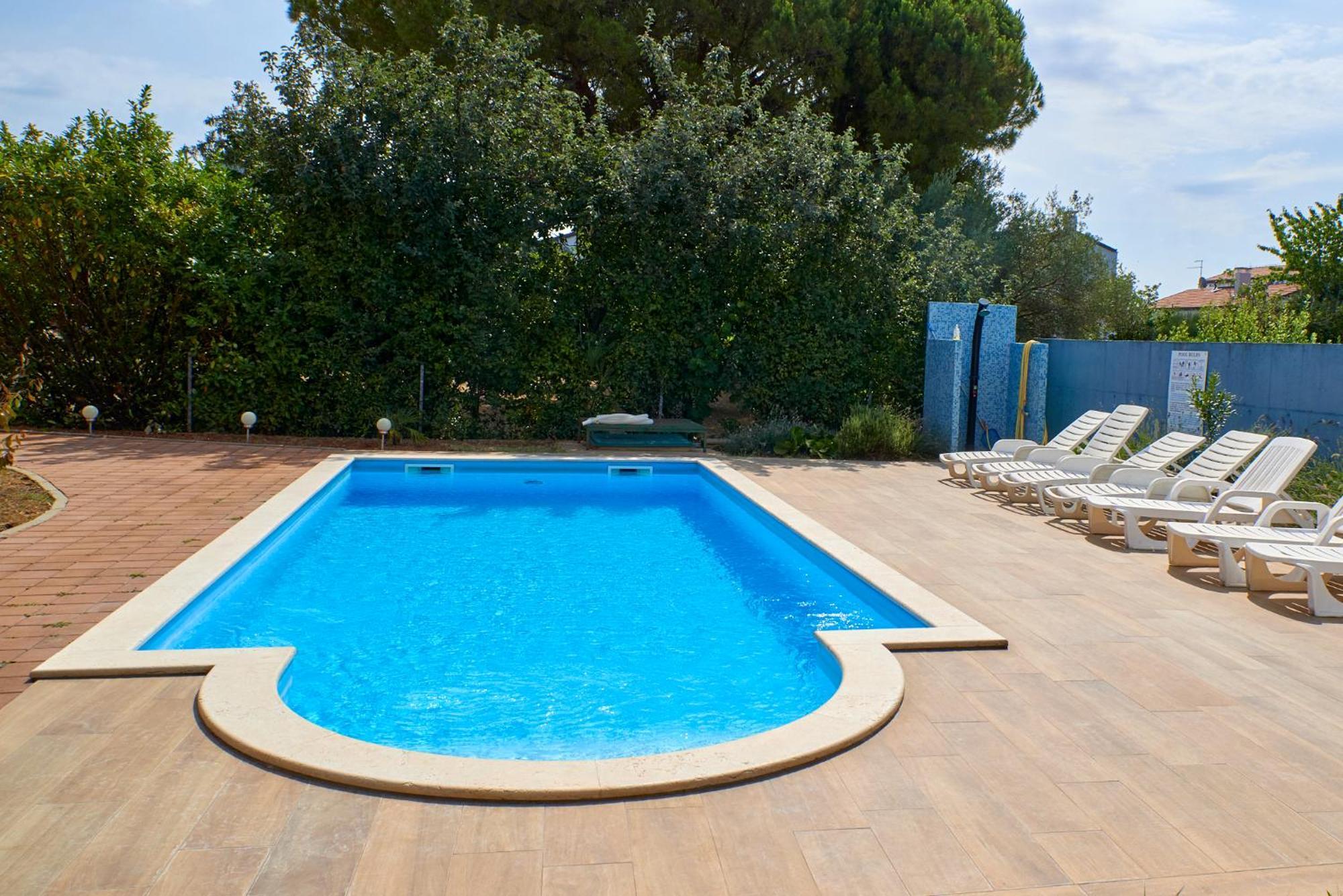 Cittanova Boutique Apartment Con Piscina Novigrad Istria Eksteriør billede